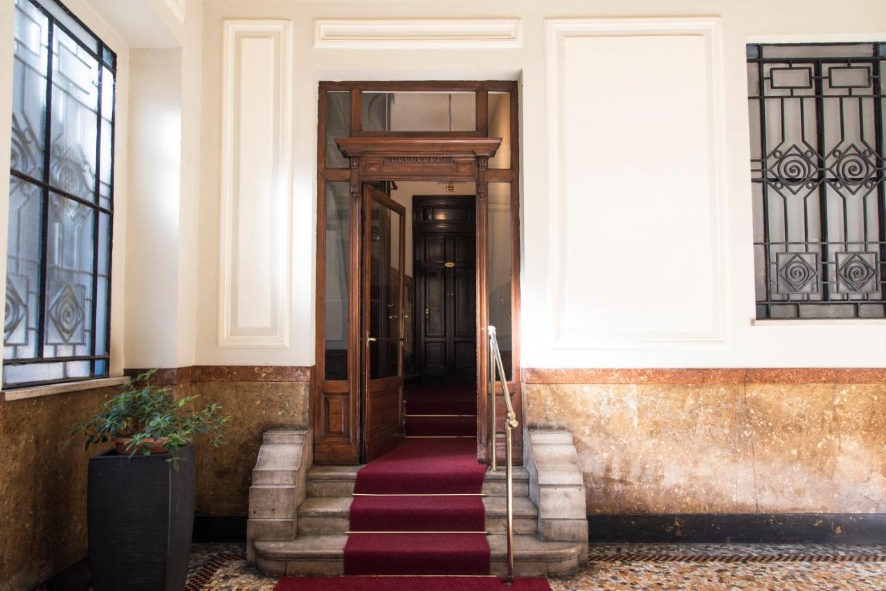 Sophisticated Apt Near Duomo Milán Exterior foto